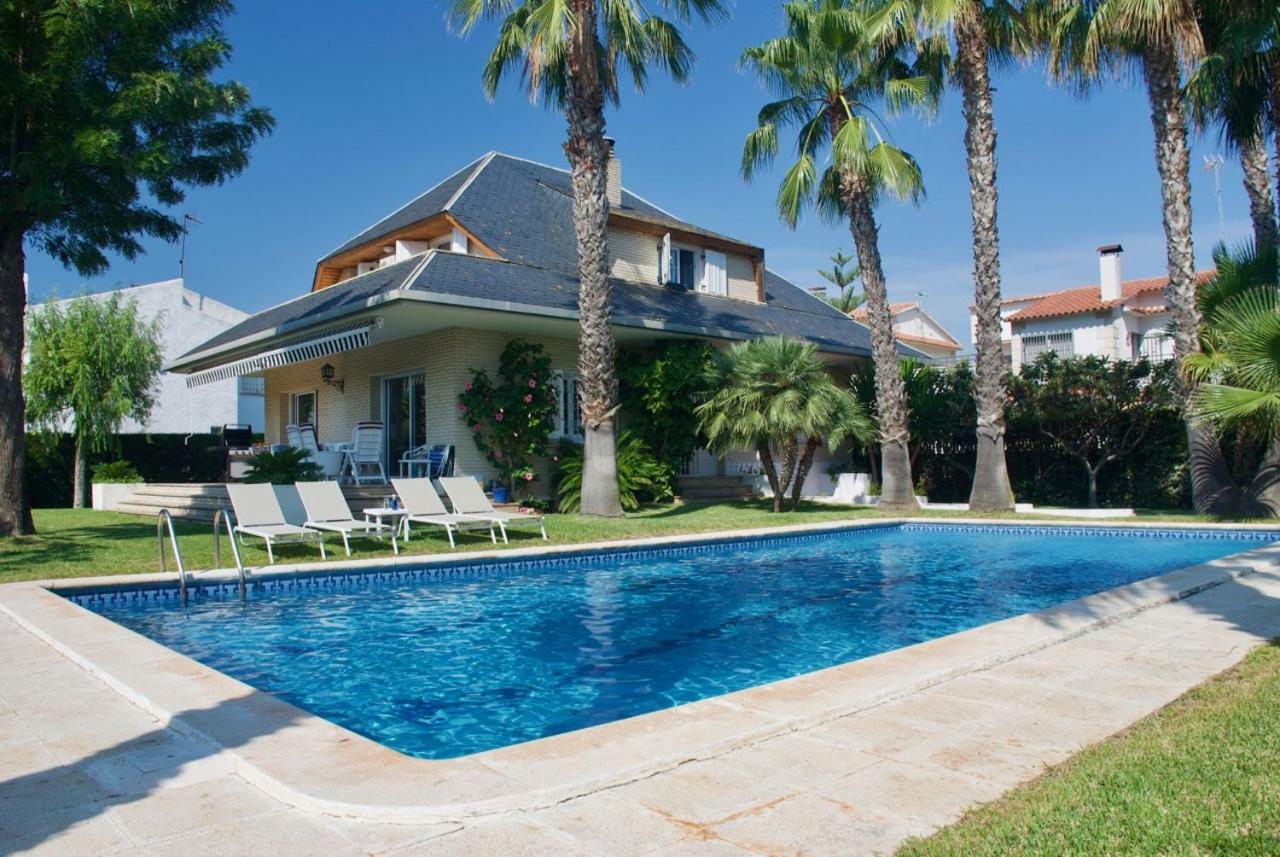 Villa Cala De La Mora Torredembarra Exterior photo